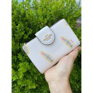 NWT Coach Medium Zip Corner Wallet With Lipstick